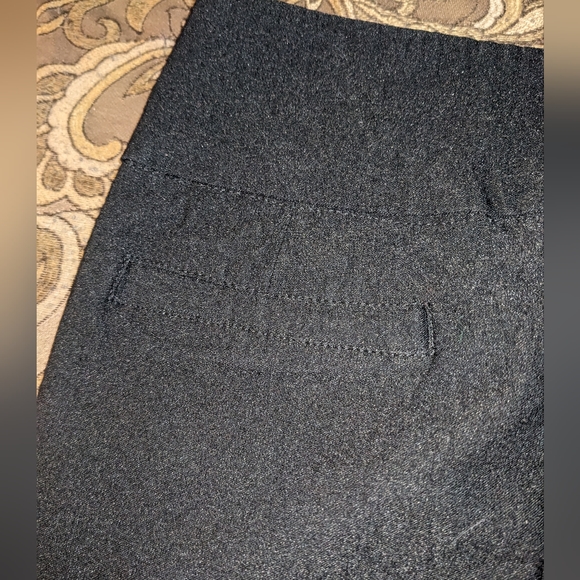 George Mini Skirt Back Pockets 🖤 - Picture 3 of 4